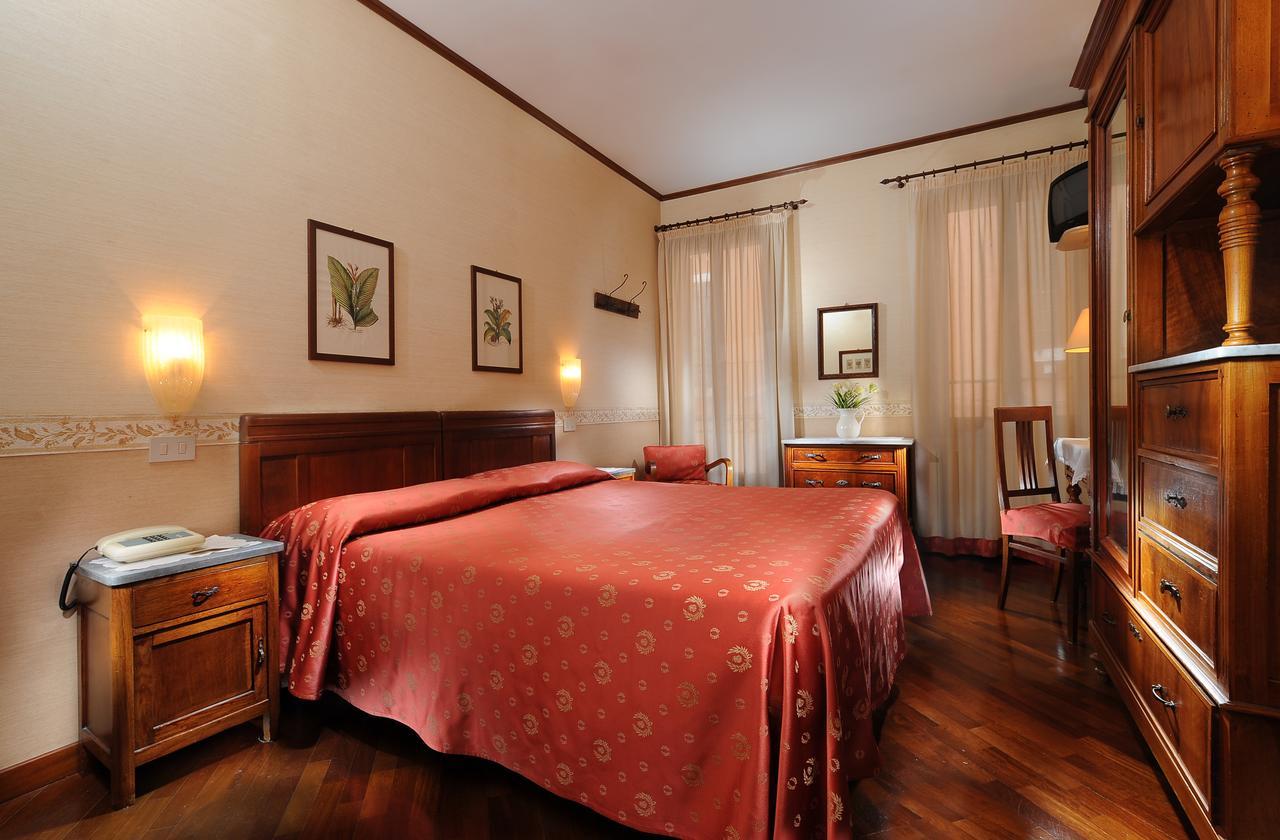 Hotel La Calcina Венеция Екстериор снимка