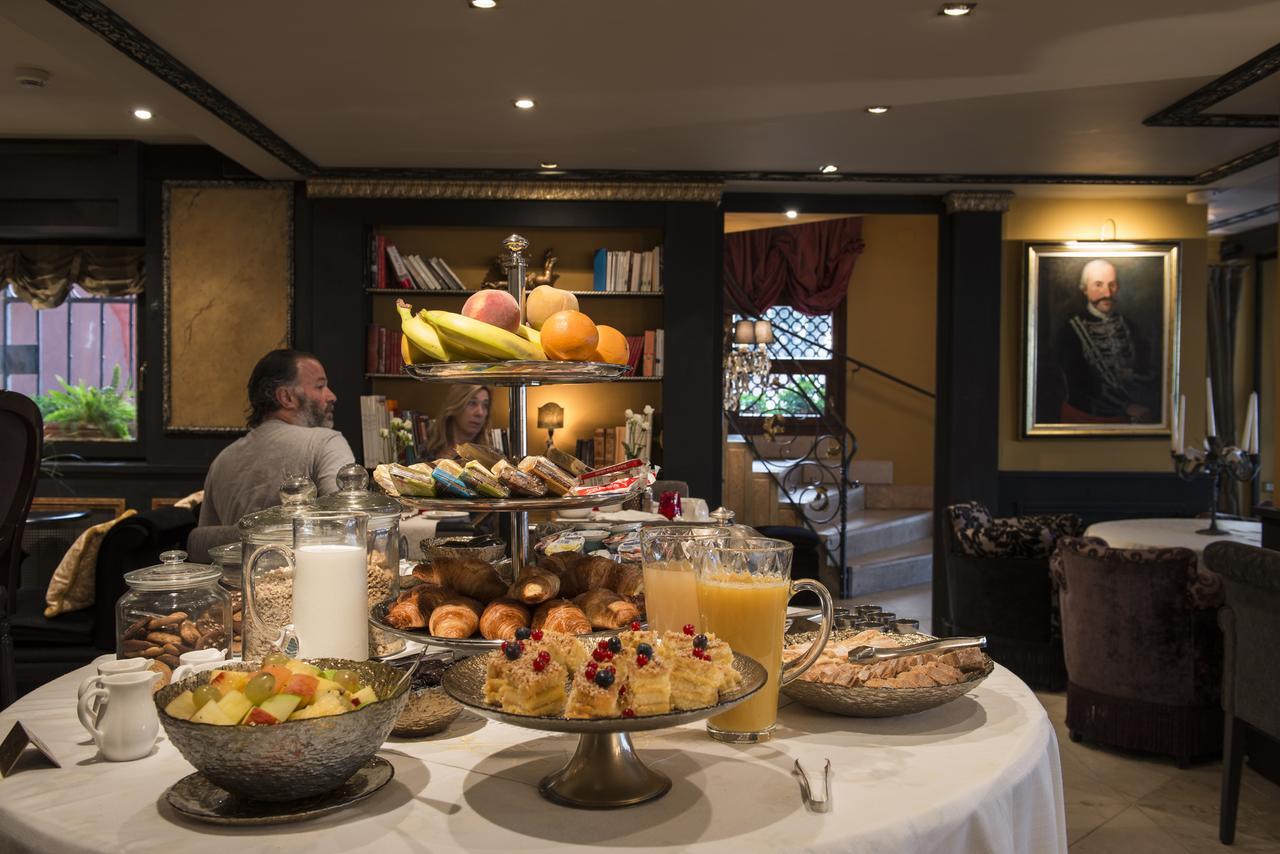 Hotel La Calcina Венеция Екстериор снимка