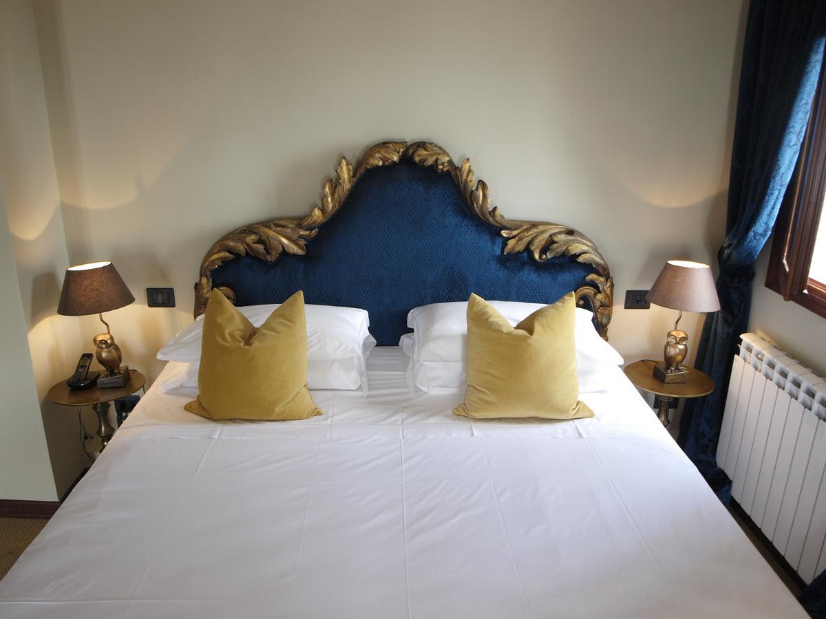 Hotel La Calcina Венеция Екстериор снимка