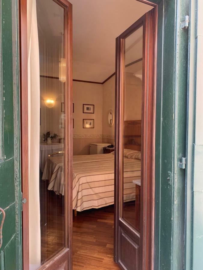 Hotel La Calcina Венеция Екстериор снимка