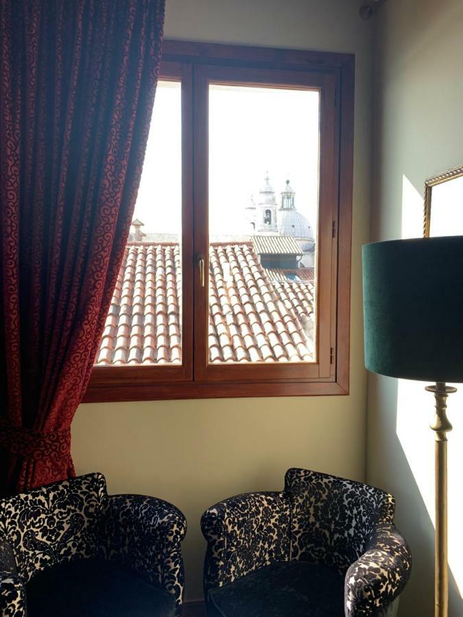 Hotel La Calcina Венеция Екстериор снимка