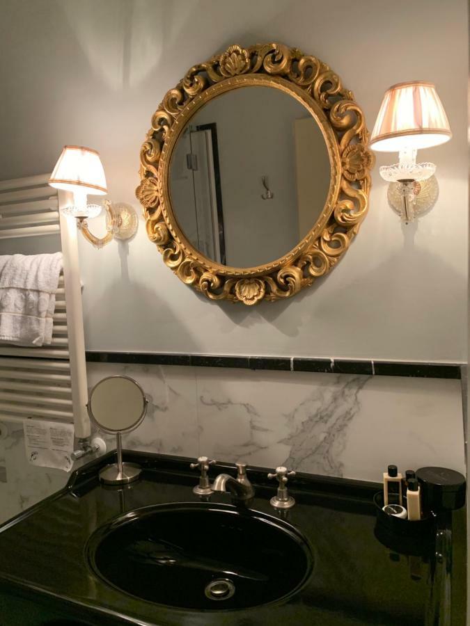 Hotel La Calcina Венеция Екстериор снимка