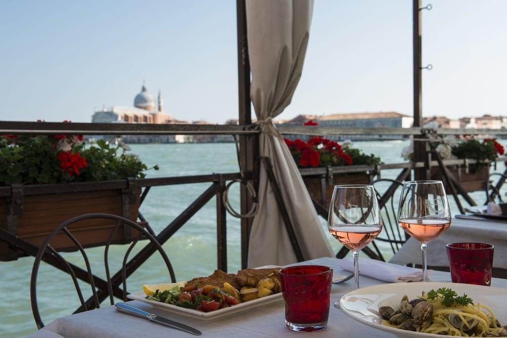 Hotel La Calcina Венеция Екстериор снимка
