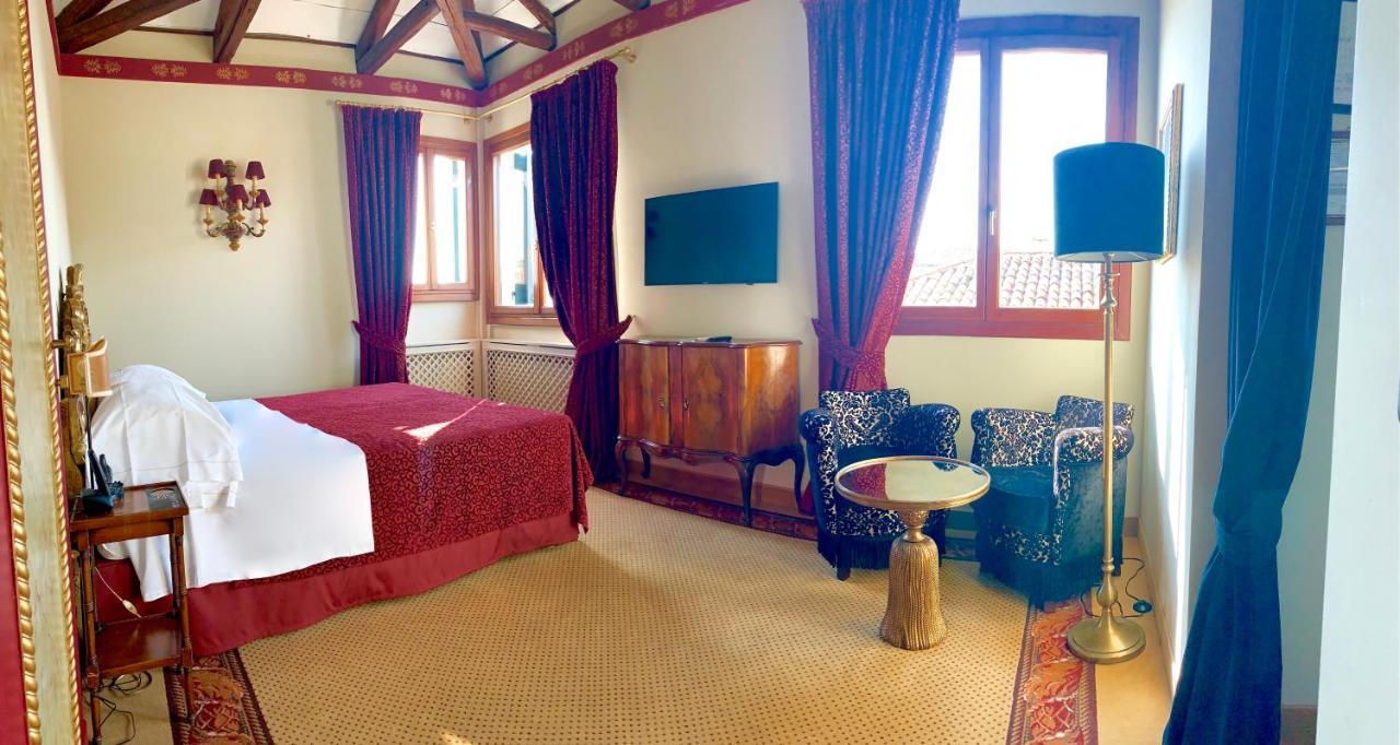 Hotel La Calcina Венеция Екстериор снимка