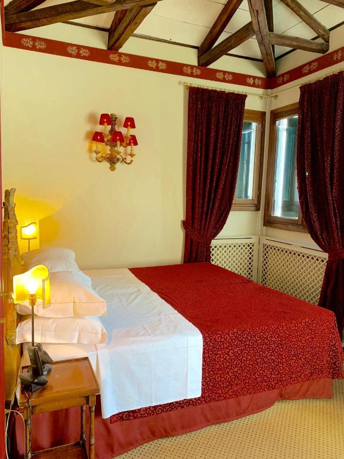Hotel La Calcina Венеция Екстериор снимка